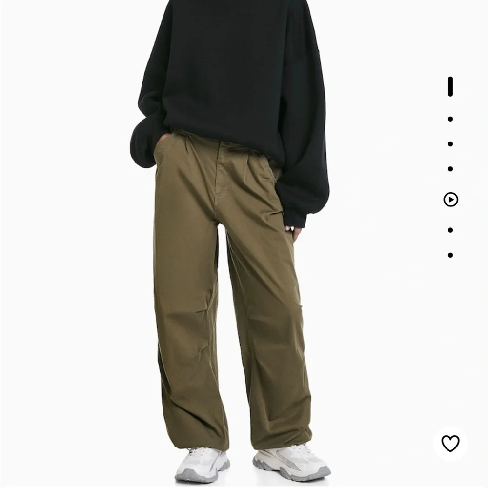 Cargo Parachute Pants - Picture 7 of 7